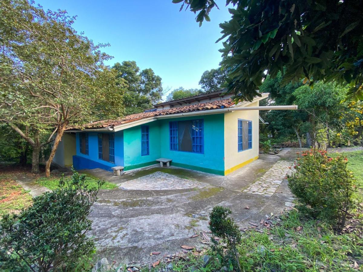 Hostal Juan Lindo 산페드로술라 외부 사진
